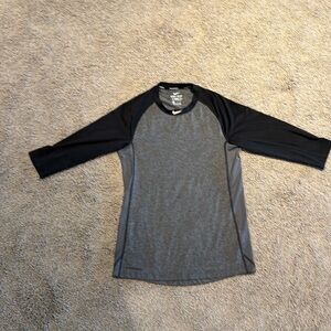 Nike Baseball 3/4 Sleeve Mens Small.  Black/Gray
